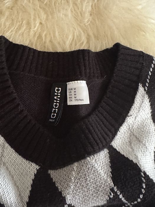 Безрукавка чёрная H&M