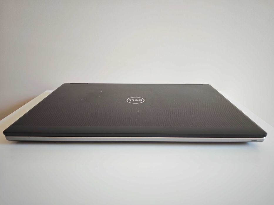 Dell Precision 7740 HD+ 17.3" i7-9850H/128GB/24GB/AMD WX3200 4GB GDDR5