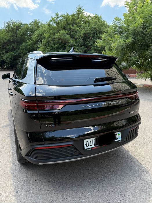 Срочно продам свою машину BYD SONG PRO 2025 года выпуска 110 км Flangs