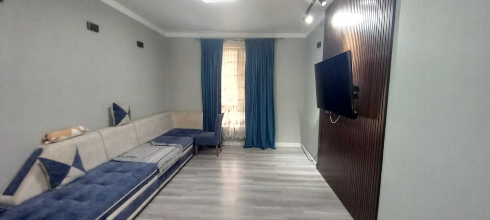 Продам дом рядом с парком, зоопарком