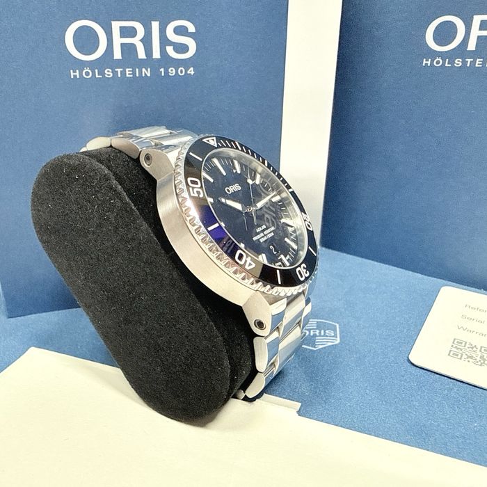ORIS Aquis Date 43mm 733 7730