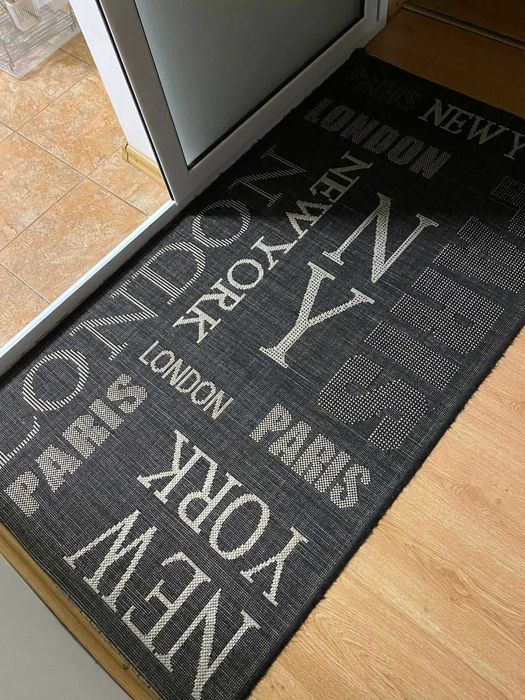 Vand mobilier dormitor pat, sifonier, covoare etc