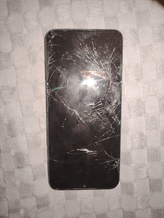 Телефон TECHO SPARK Go не работает экран