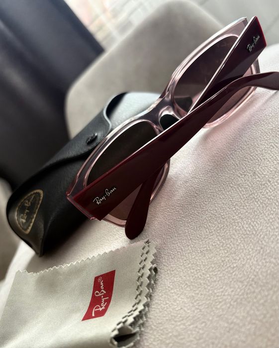Слънчеви очила Ray-Ban RB4388 6648G8