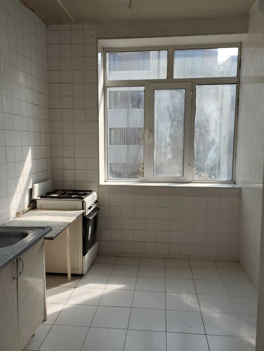 Оху кафеси якинида хонадан ижарага берилади