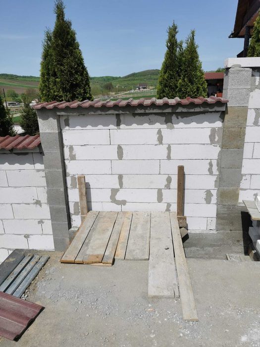 Acoperisuri, reparatii acoperisuri, turnari betoane, filigorii, etc