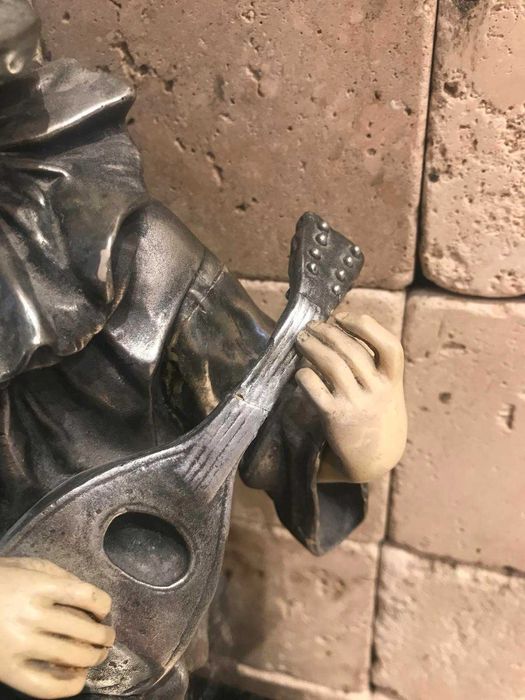 Продавам статуетки