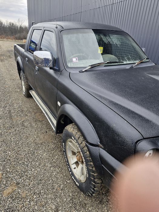 Vand mitsubishi l 200
