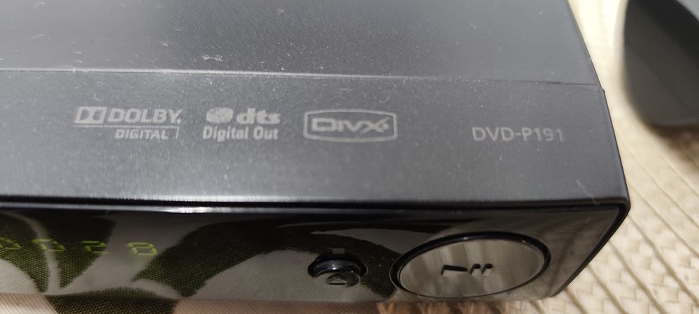 Dvd player Samsung DVD-P191 slim