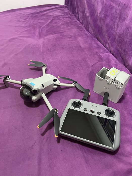 Дрон DJI Mini 4 pro