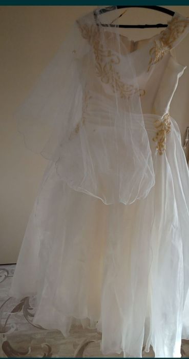 Платье свадебное вечернее