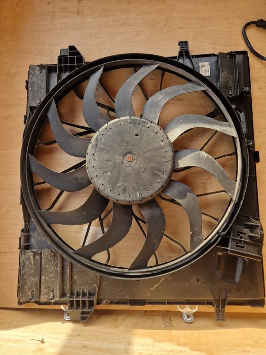 Electroventilator Mercedes GLE W166 350cdi 3.0diesel  A0999064000