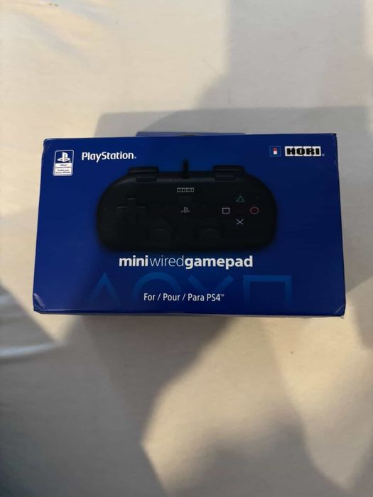 Controller Hori Mini Wired Gamepad pentru Ps4 Nou sigilat!