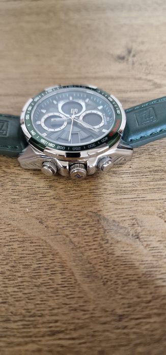 Часовник NaviForce Quartz Watch