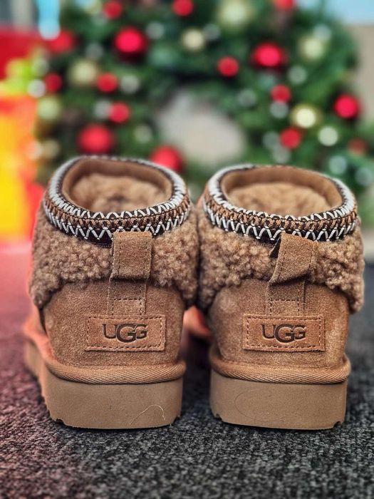 Чисто нови боти UGG (37номер)- бежов цвят