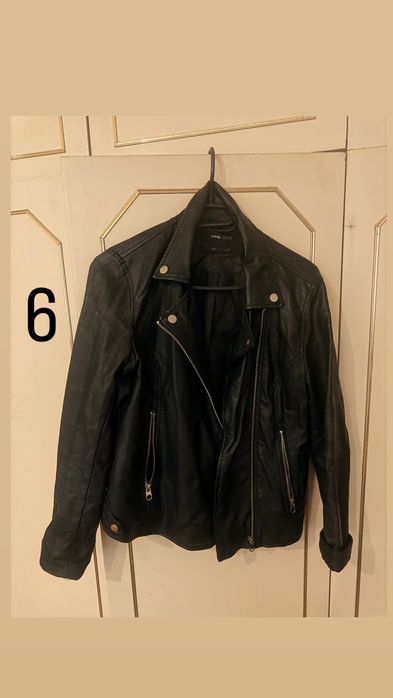 Разпродажба на запазени връхни дрехи