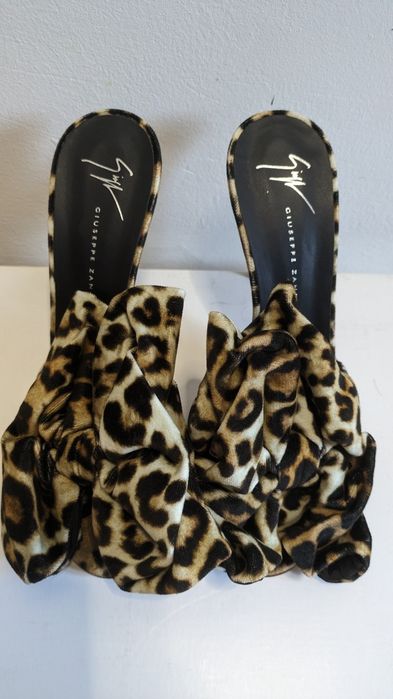 Sandale Giuseppe Zanotti