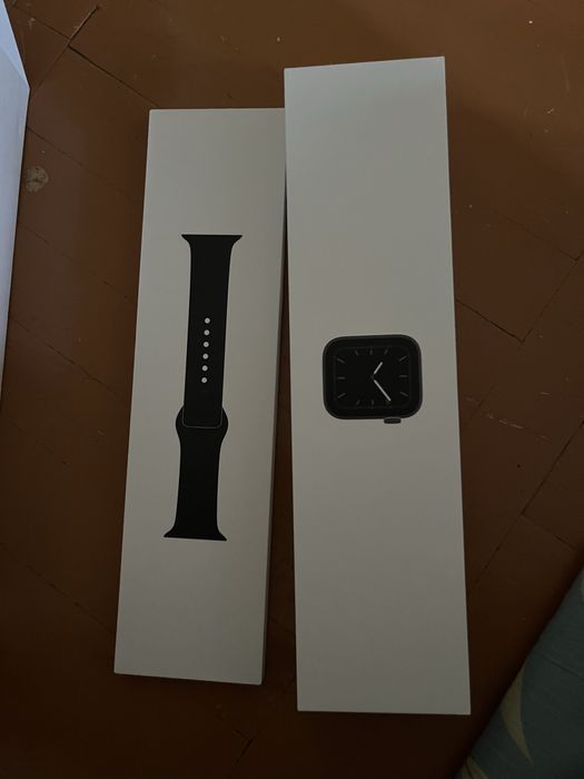 Apple Watch 5 44мм