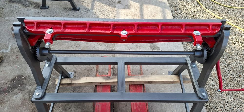 Vând mașină fălțuit, îndoit tablă!