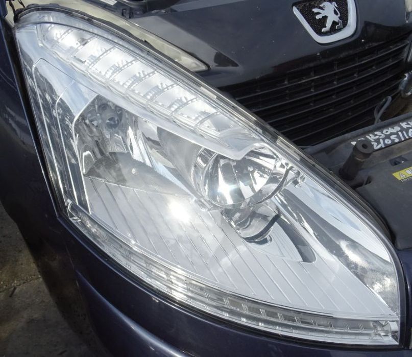 Fata completa Citroen C4 Grand Picasson facelift din 2010 volan pe stanga