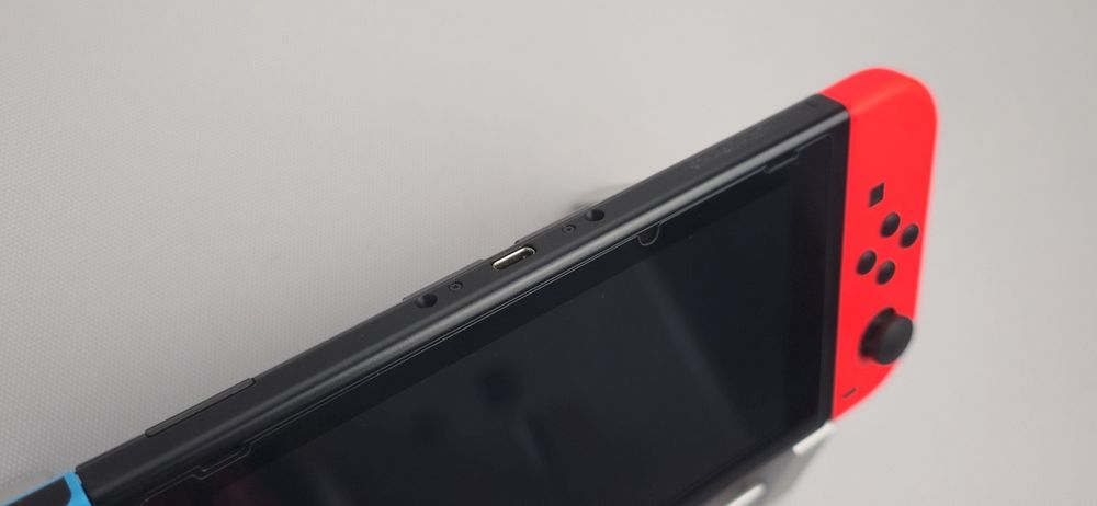 Конзола Nintendo Switch LCD 32GB + 64GB SD Card