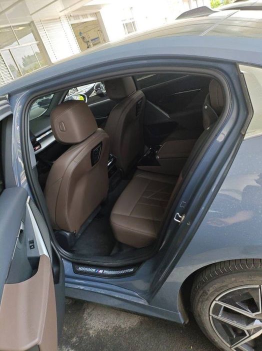 BMW i5 naxt ga va nasiya savdo godovoy 20 % nomizga o’tkaziladi.