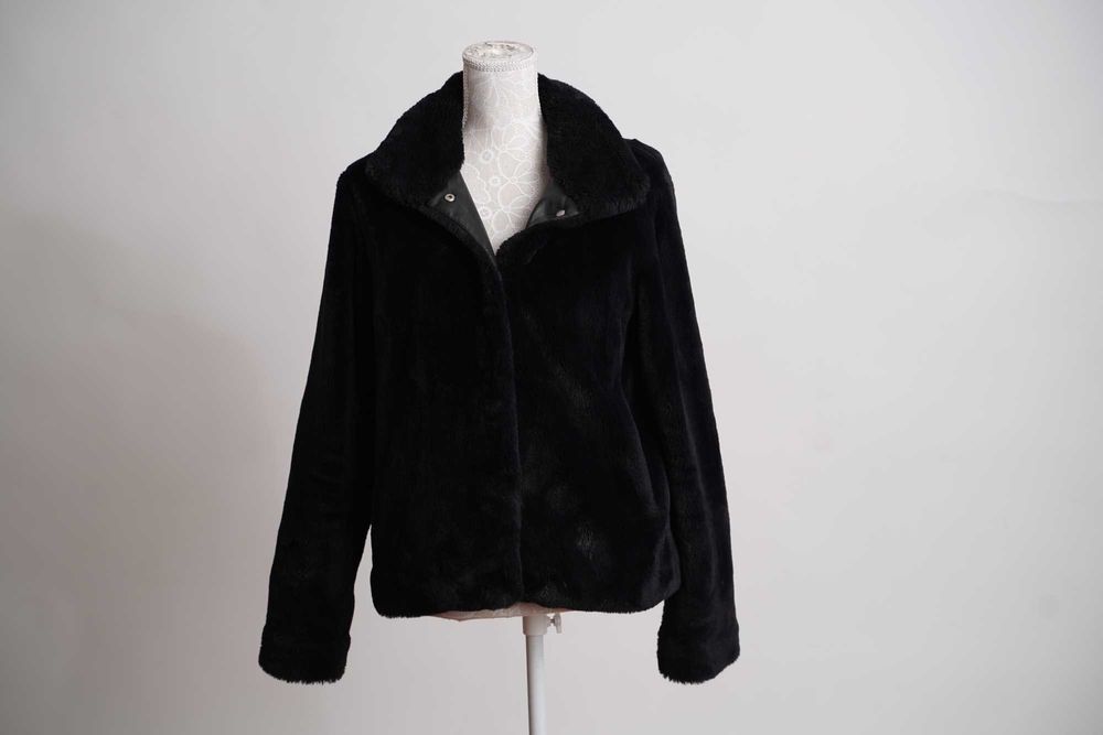 Blanita Hugo Boss, noua, Originala, S-M