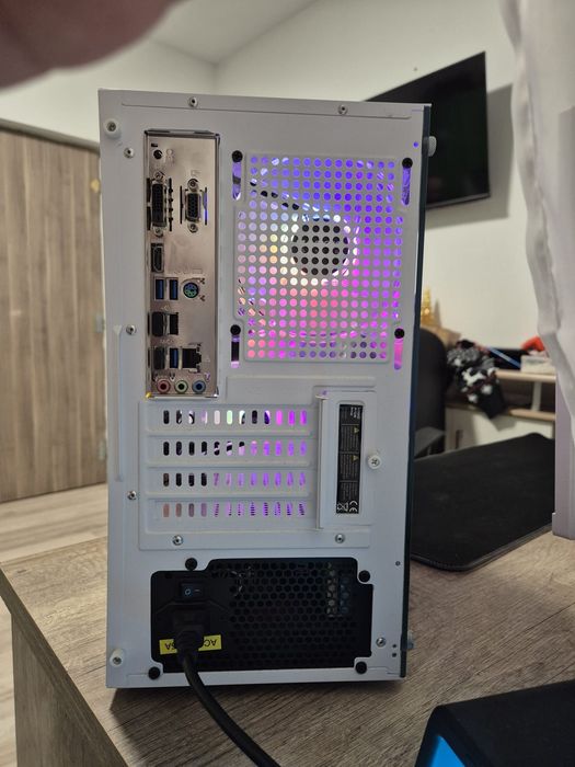 Sistem PC gaming, fac schimb și cu ps5