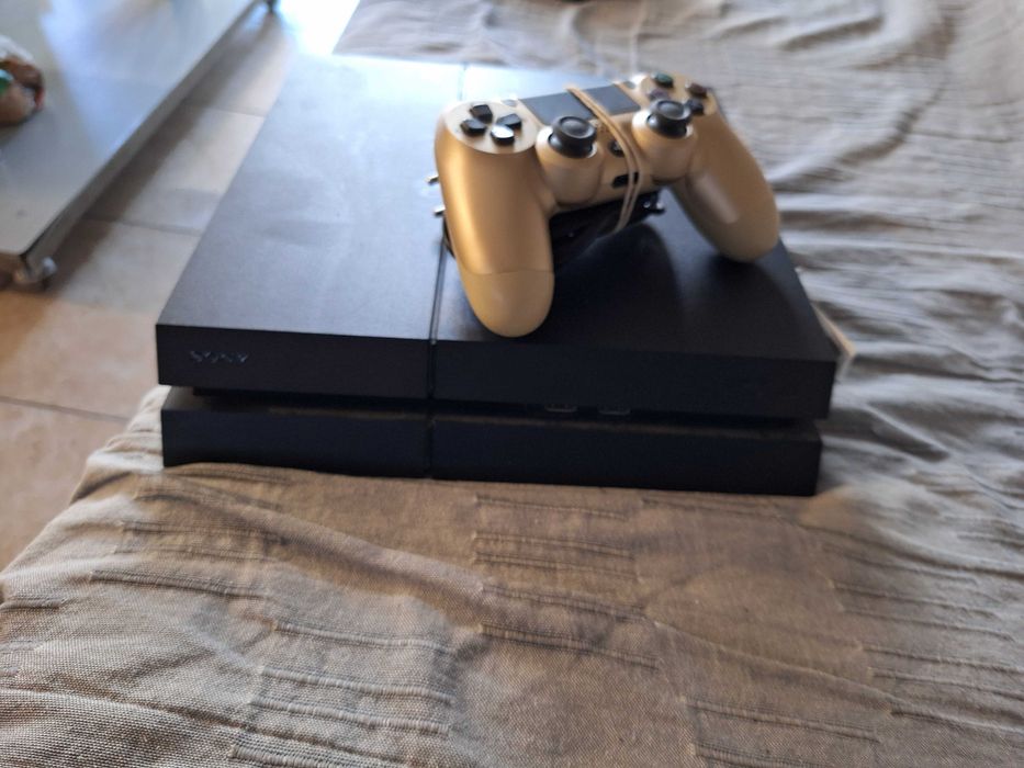 Play Station 4 1 TB