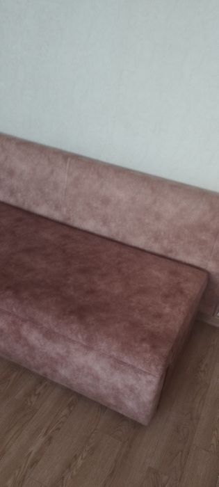 Продам диванчик( тахта