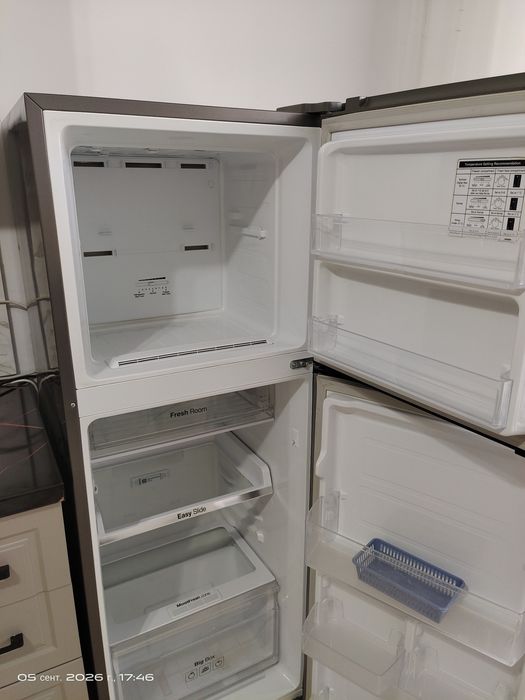 Холодильник Samsung
