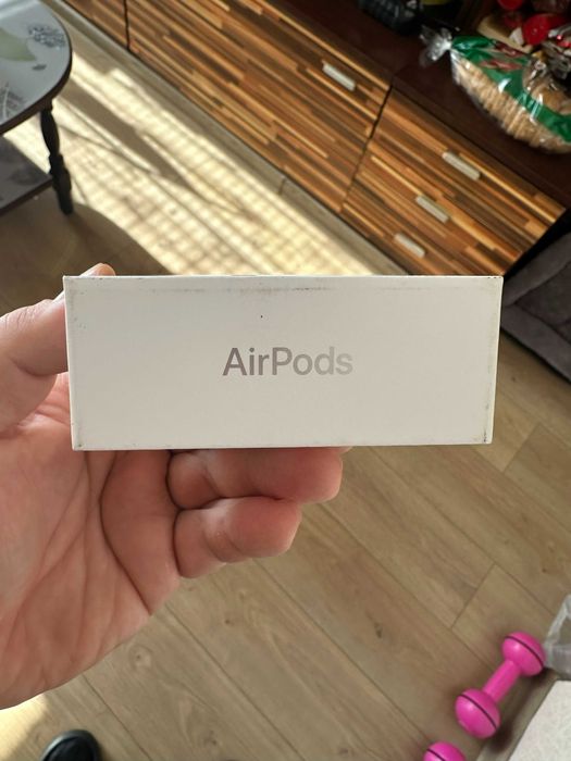 Apple air pods 4