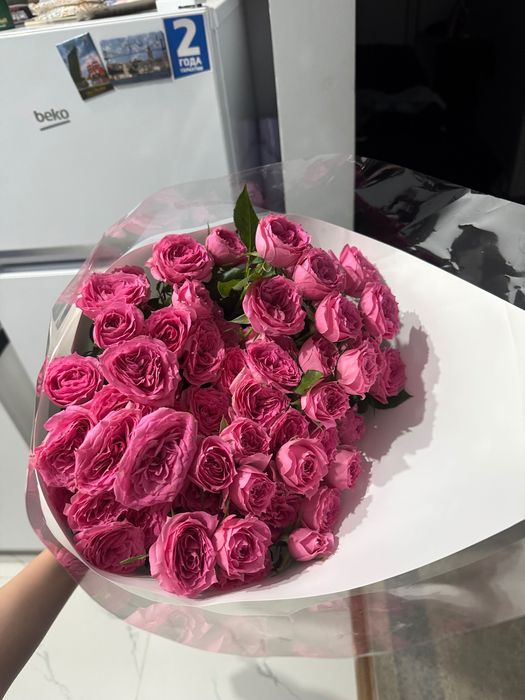 Кустовые розы,свежие