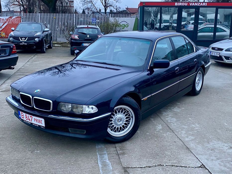 BMW Seria 7 740-E38 4400CM AUTOMATA trapa interior piele gri electrice dubluklima