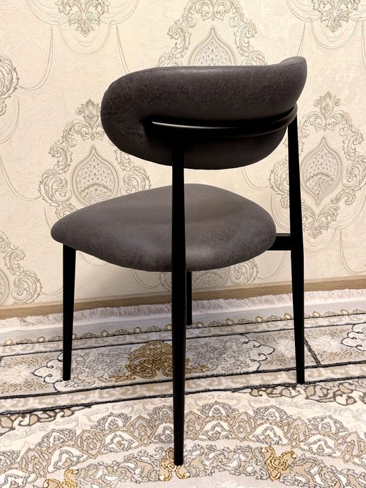 Стул для кухни .