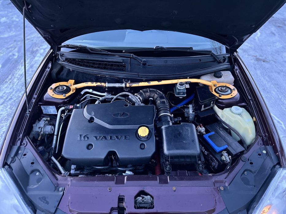 Продам приора 2 люкс