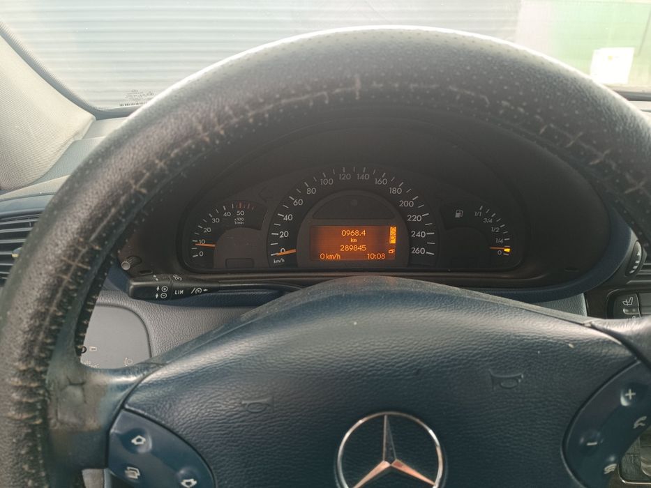 Vând/schimb Mercedes c220 cdi