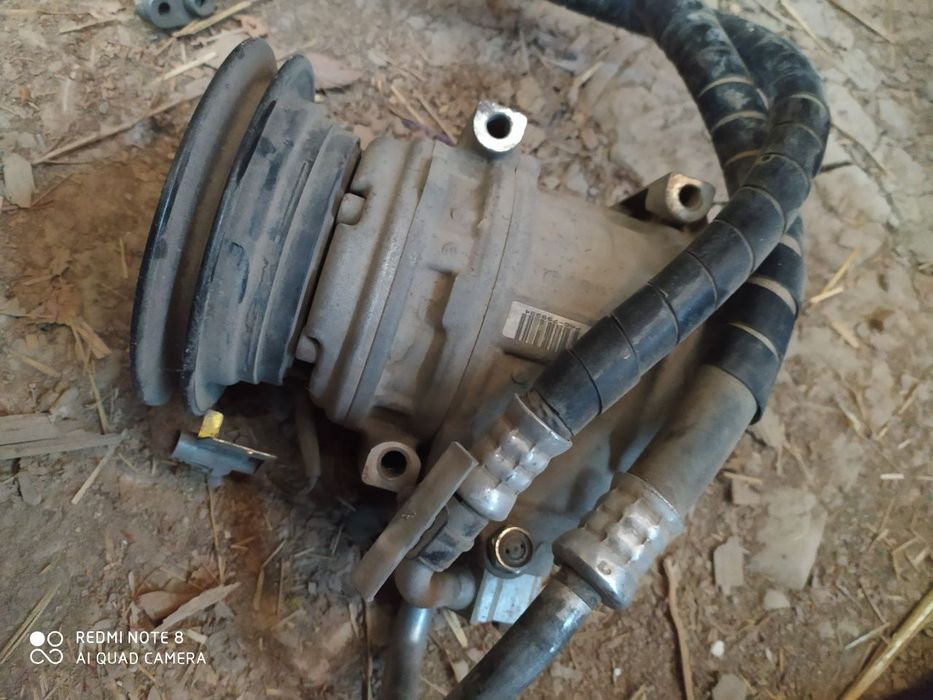 Продаётся Компрессор кондиционера от TOYOTA HILUX