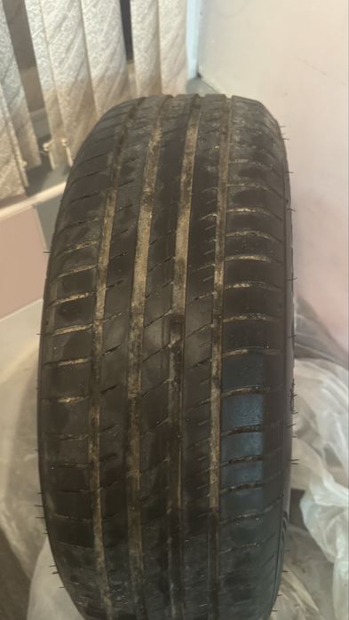 Шины почти новые б/у