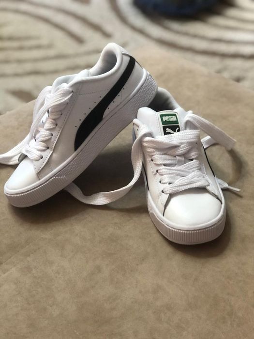 Кеды- кроссовки. Белые. Новые.