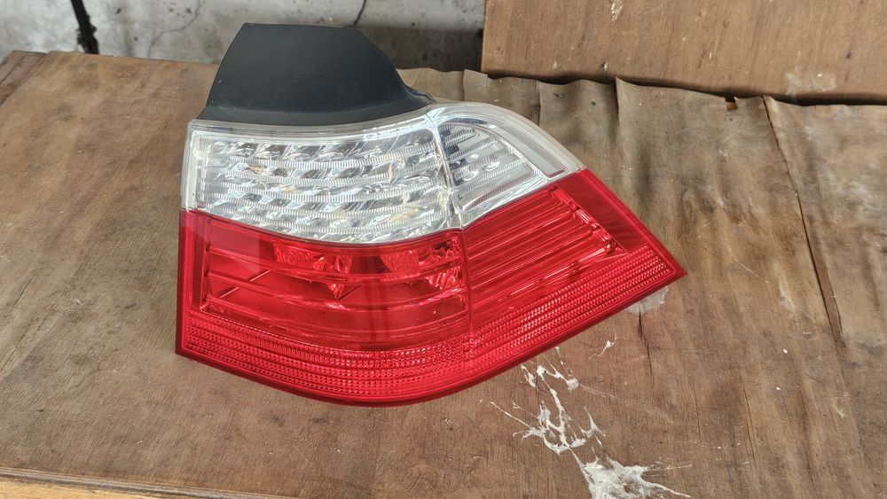 Десен стоп за бмв е61 bmw facelift face фейс фейсови
