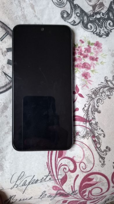 Продавам Samsung A54
