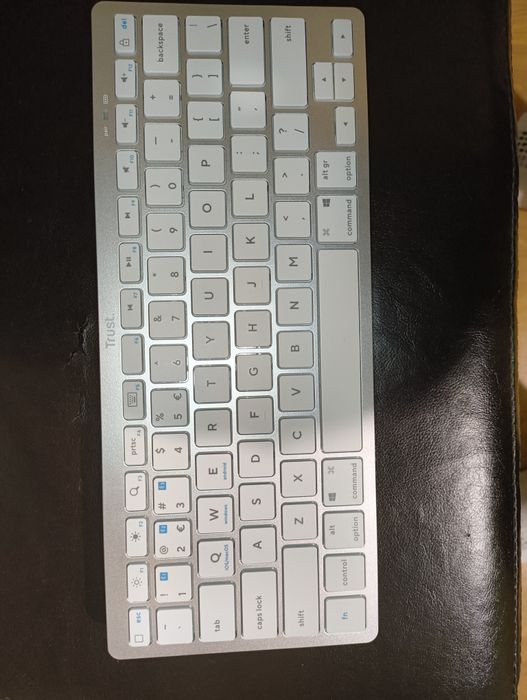 Trust Bluetooth клавиатура