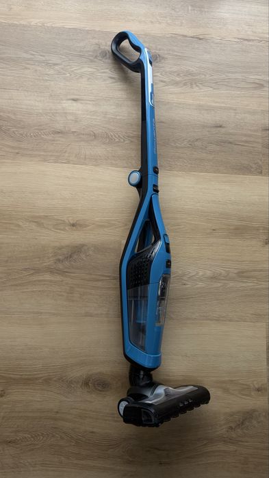 Aspirator vertical Rowenta fara fir