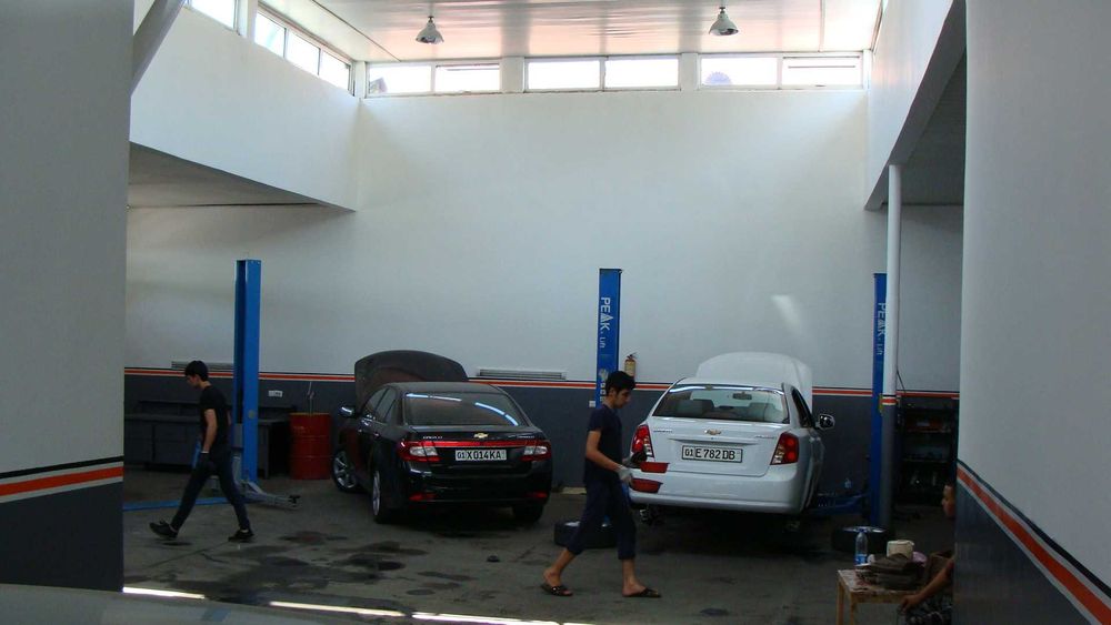 Амортизаторы Каптива оригинал GM цена за 2шт