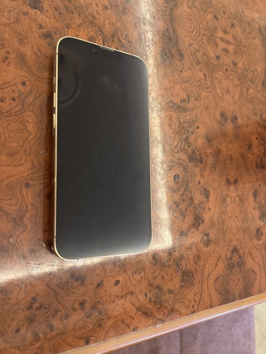 Срочно продам iPhone 13 pro