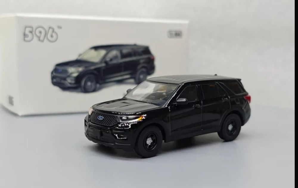 Продам модельку автомобиля