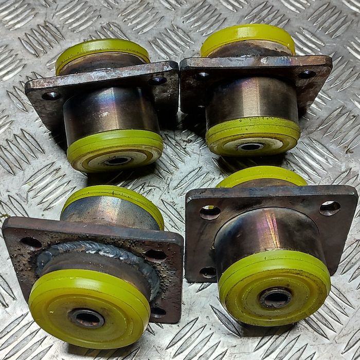 Ремонт подушк двигателя