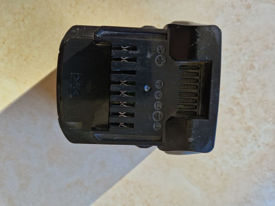 Hikoki UC YSL 3 , BSL 1430  - incarcator si acumulator