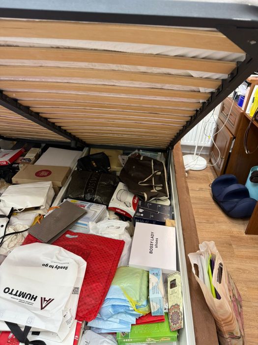 Продам Кровать 160*200